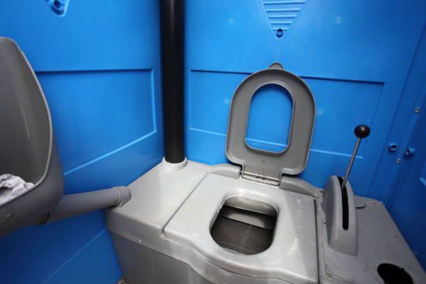 Best Portable restroom trailer rental  in Clarkston, WA